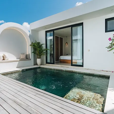 2Br Ricefield View Villa In Munggu Easy Beach Access